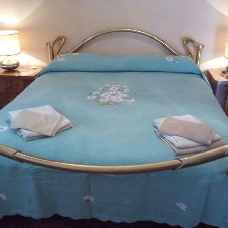 Casa Emanuela Bed & Breakfast Пиацола сул Брента Екстериор снимка