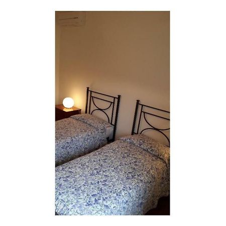 Casa Emanuela Bed & Breakfast Пиацола сул Брента Екстериор снимка