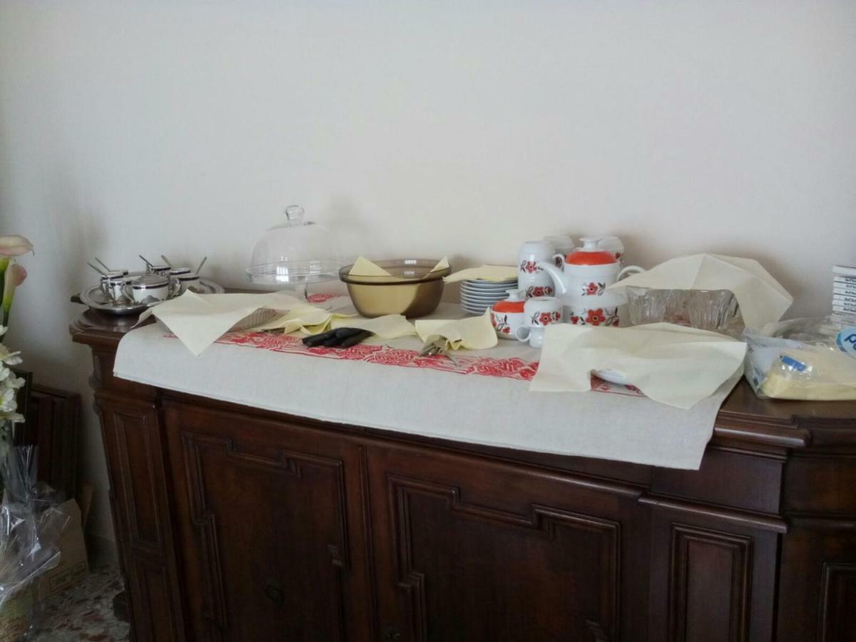 Casa Emanuela Bed & Breakfast Пиацола сул Брента Екстериор снимка
