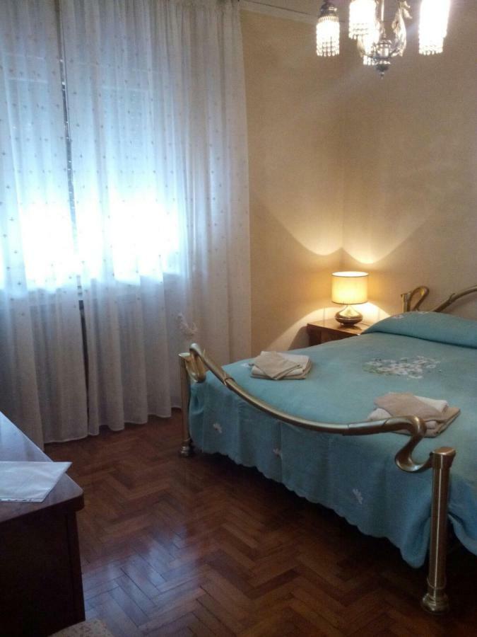 Casa Emanuela Bed & Breakfast Пиацола сул Брента Екстериор снимка